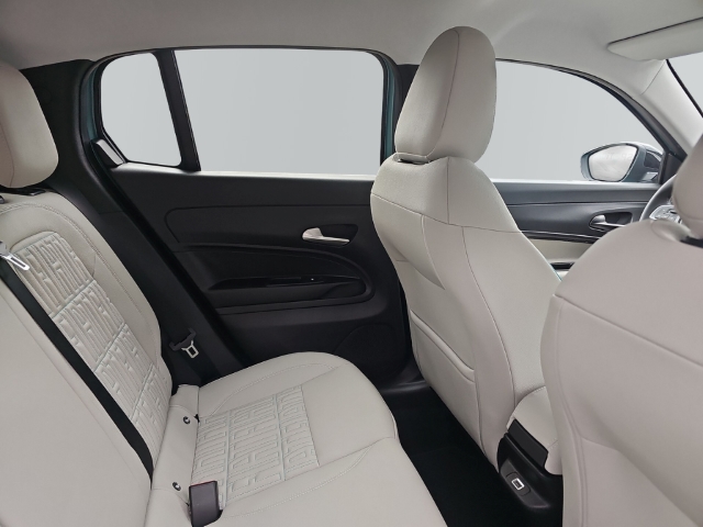 Fahrzeugabbildung Fiat 600 Hybrid La Prima, Leder, SHZ, Navi, RFK 145 PS