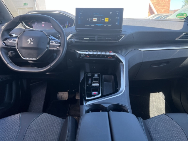 Fahrzeugabbildung Peugeot 3008 Hybrid Allure Pack Navi Digitales Cockpit LED ACC 2-Zonen-Klimaautom DAB