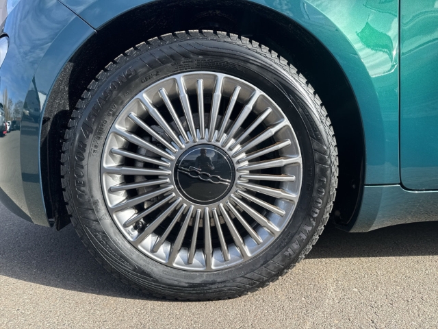 Fahrzeugabbildung Fiat 500 1.0 Hybrid FireFly 48 kW Torino