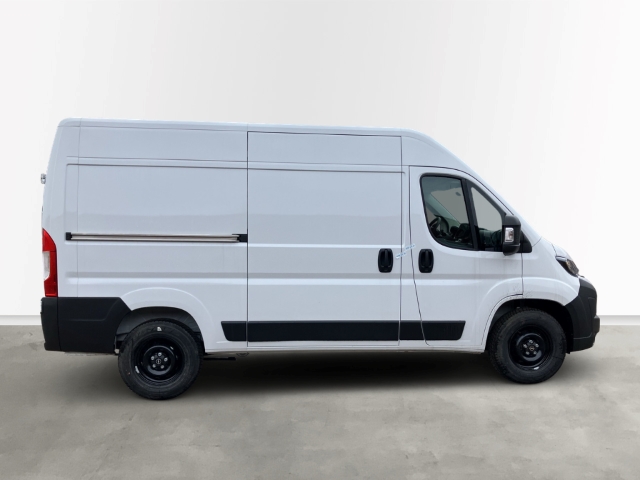 Fahrzeugabbildung Opel Movano Kasten H2 35 L2H2 BlueHDI 140 Techno Plus Worksite light Cargo Paket