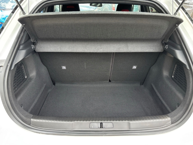 Fahrzeugabbildung Opel Mokka GS Line 1.2 Turbo 6E Digitales Cockpit LED Apple CarPlay Android Auto Klimaautom