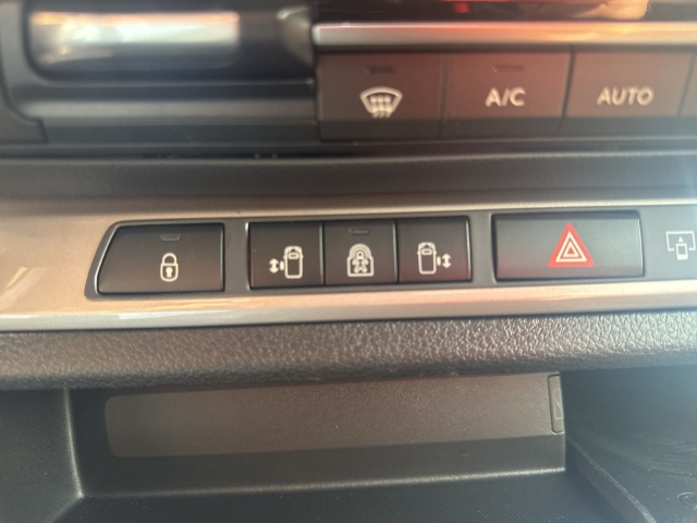 Fahrzeugabbildung Citroen Spacetourer Max XL Blue Hdi 180 EAT8