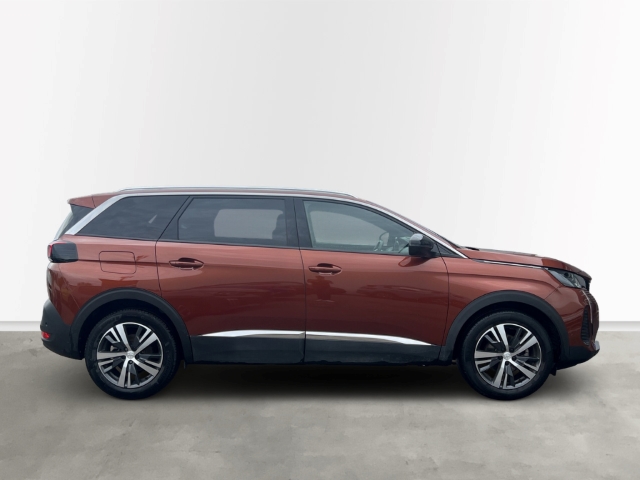 Fahrzeugabbildung Peugeot 5008 Hybrid 136 Allure Pack Navi Digitales Cockpit LED 2-Zonen-Klimaautom DAB Ambientebeleuchtung