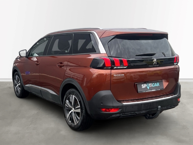 Fahrzeugabbildung Peugeot 5008 Hybrid 136 Allure Pack Navi Digitales Cockpit LED 2-Zonen-Klimaautom DAB Ambientebeleuchtung