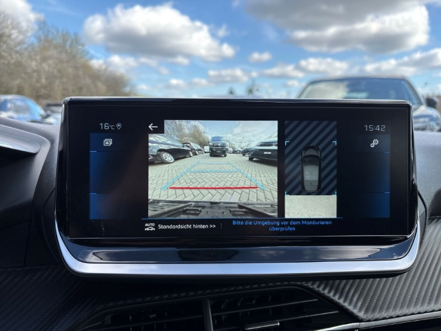 Fahrzeugabbildung Peugeot 208 Allure Pack Navi LED Klimaautom Fahrerprofil DAB SHZ Spurhalteass. Verkehrszeichenerk.