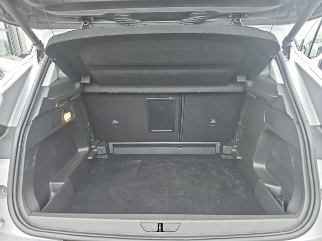 Fahrzeugabbildung Opel Grandland GS Line 1.2 Turbo Navi 360 Kamera LED El. Heckklappe Apple CarPlay Android Auto