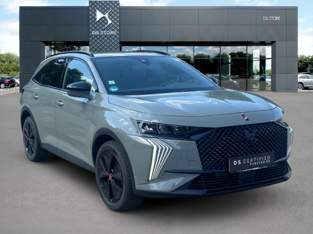 Fahrzeugabbildung DS Automobiles DS7 Performance Line AHK Digitales Cockpit LED Ambientebeleuchtung SHZ Totwinkelassistent