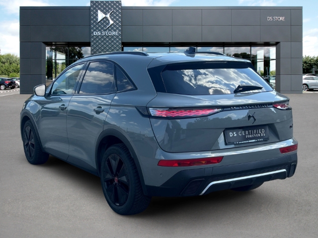 Fahrzeugabbildung DS Automobiles DS7 Performance Line AHK Digitales Cockpit LED Ambientebeleuchtung SHZ Totwinkelassistent