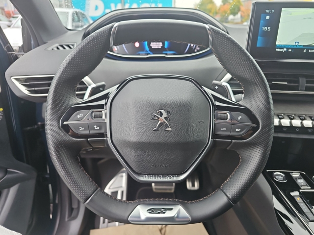 Fahrzeugabbildung Peugeot 3008 GT 1.2 PureTech Navi Digitales Cockpit LED ACC 2-Zonen-Klimaautom Fahrerprofil