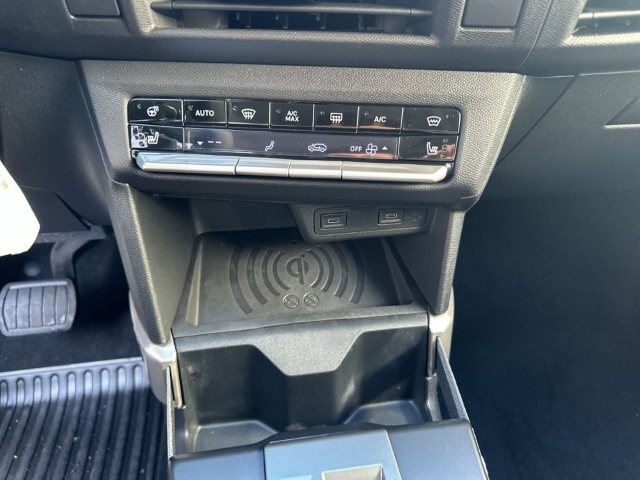 Fahrzeugabbildung Opel Frontera GS Navi Digitales Cockpit LED Apple CarPlay Android Auto Klimaautom Musikstreaming