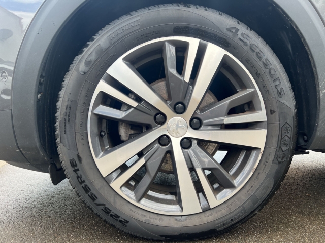 Fahrzeugabbildung Peugeot 3008 Allure Pack Navi Digitales Cockpit LED ACC 2-Zonen-Klimaautom DAB SHZ Keyless