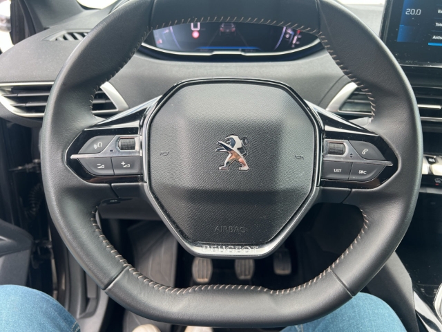 Fahrzeugabbildung Peugeot 3008 Allure Pack Navi Digitales Cockpit LED ACC 2-Zonen-Klimaautom DAB SHZ Keyless
