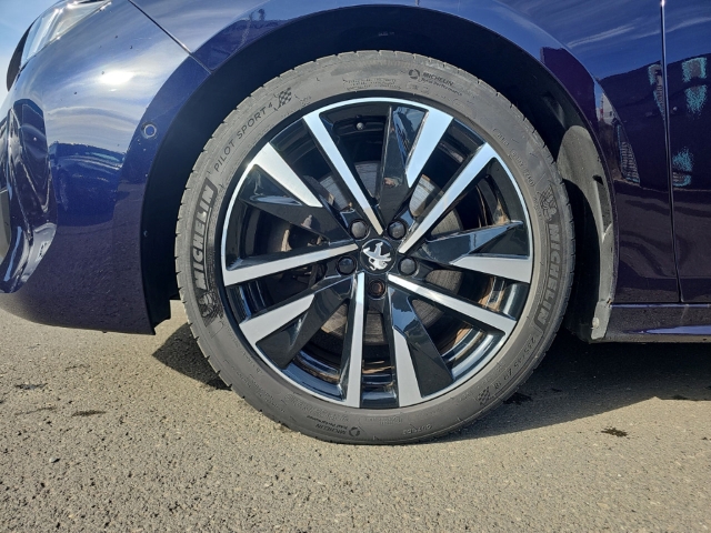 Fahrzeugabbildung Peugeot 508 SW Hybrid 225 GT Pack Plug-In EU6d