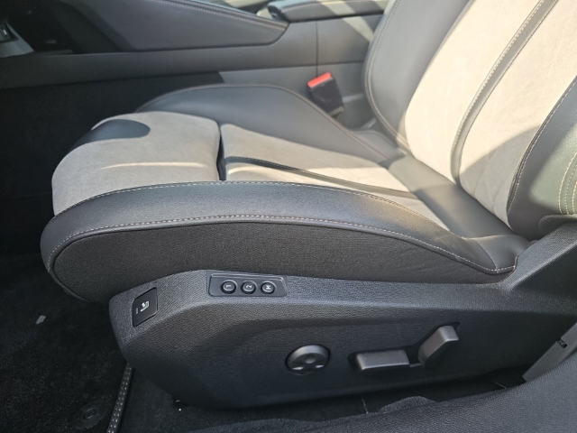 Fahrzeugabbildung Peugeot 508 SW Hybrid 225 GT Pack Plug-In EU6d