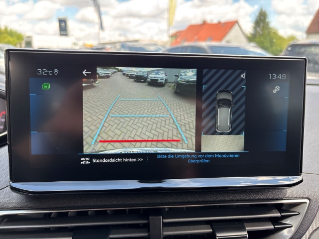 Fahrzeugabbildung Peugeot 3008 Allure Pack Navi Digitales Cockpit LED ACC El. Heckklappe 2-Zonen-Klimaautom