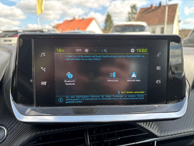 Fahrzeugabbildung Peugeot 208 Elektro Active Pack OBC 11kW LED DAB SHZ Spurhalteass. Verkehrszeichenerk. Notbremsass.