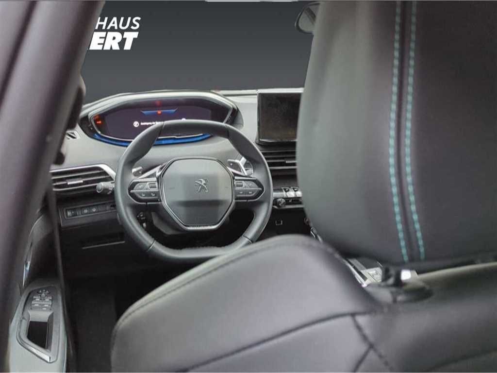 Fahrzeugabbildung Peugeot 3008 1.5 BlueHDi 130 EAT8 Allure Pack (EURO 6d)