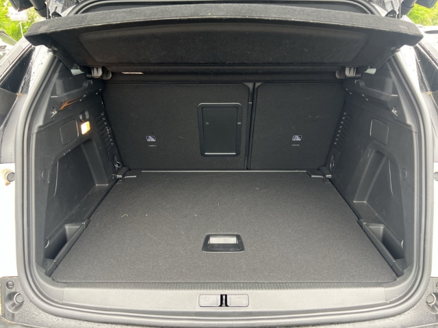 Fahrzeugabbildung Peugeot 3008 Allure Pack Navi Digitales Cockpit 360 Kamera LED El. Heckklappe 2-Zonen-Klimaautom
