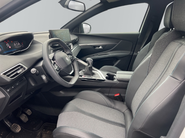 Fahrzeugabbildung Peugeot 3008 Allure Pack Navi Digitales Cockpit 360 Kamera LED El. Heckklappe 2-Zonen-Klimaautom