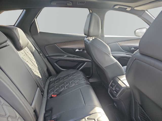 Fahrzeugabbildung Peugeot 3008 GT Hybrid4 300 AHK El. Panodach Navi Leder Digitales Cockpit