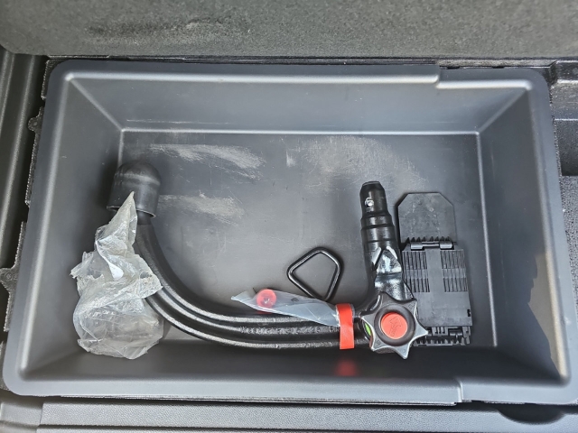 Fahrzeugabbildung Peugeot 3008 GT Hybrid4 300 AHK El. Panodach Navi Leder Digitales Cockpit