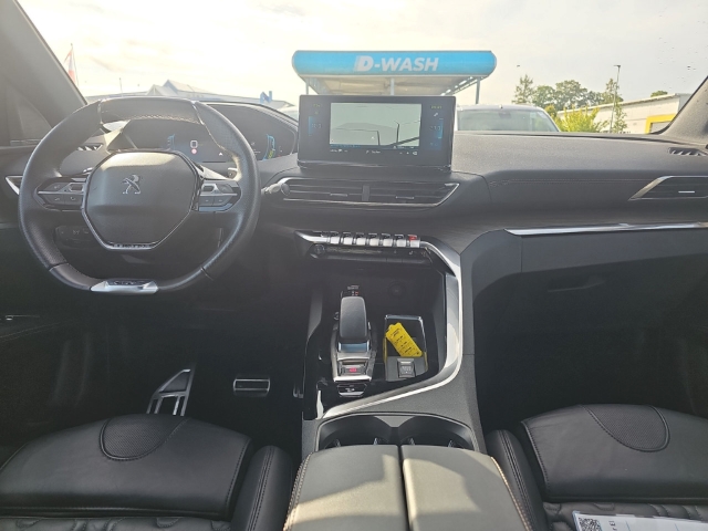 Fahrzeugabbildung Peugeot 3008 GT Hybrid4 300 AHK El. Panodach Navi Leder Digitales Cockpit