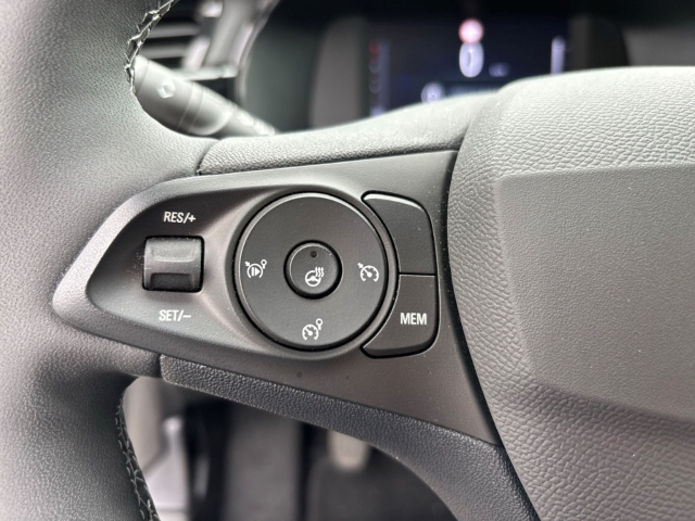 Fahrzeugabbildung Opel Corsa F 1.2 Turbo Sitzheizung Allwetter TECH Paket Apple CarPlay Android Auto
