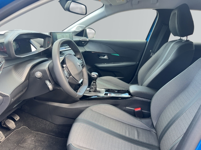 Fahrzeugabbildung Peugeot 208 Allure Pack Navi LED Klimaautom Fahrerprofil DAB SHZ Spurhalteass. Verkehrszeichenerk.