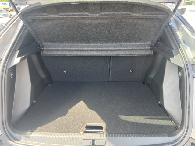 Fahrzeugabbildung Peugeot 2008 Hybrid 145 Allure Navi 360 Kamera LED ACC Apple CarPlay Android Auto Klimaautom