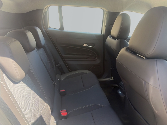 Fahrzeugabbildung Jeep Avenger Altitude 1.2 100PS MY24 EU6e - mit KI generiert/bearbeitet