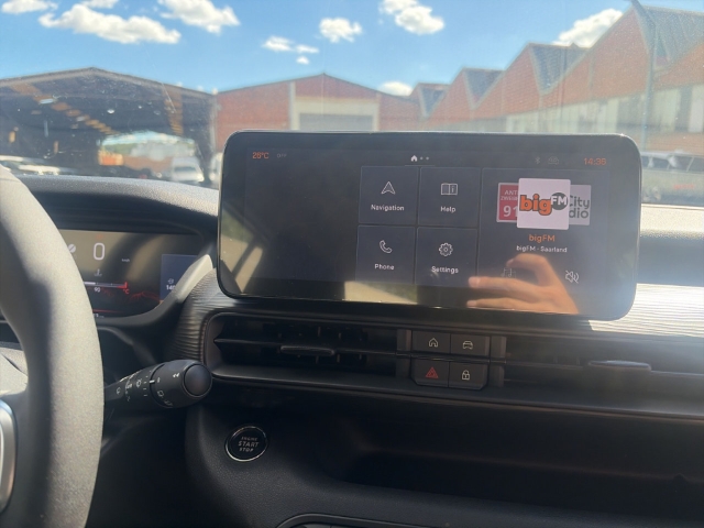 Fahrzeugabbildung Jeep Avenger Altitude 1.2 100PS MY24 EU6e - mit KI generiert/bearbeitet