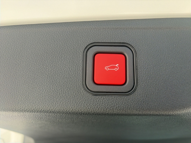 Fahrzeugabbildung Jeep Avenger Altitude 1.2 100PS MY24 EU6e - mit KI generiert/bearbeitet