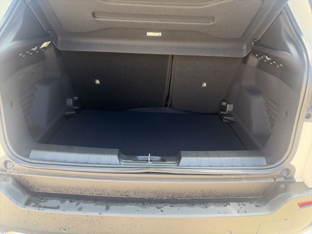 Fahrzeugabbildung Jeep Avenger Altitude 1.2 100PS MY24 EU6e - mit KI generiert/bearbeitet