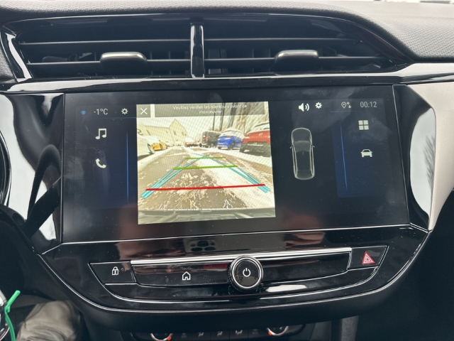 Fahrzeugabbildung Opel Corsa Edition LED Apple CarPlay Android Auto Musikstreaming DAB SHZ LenkradHZG Totwinkelassistent