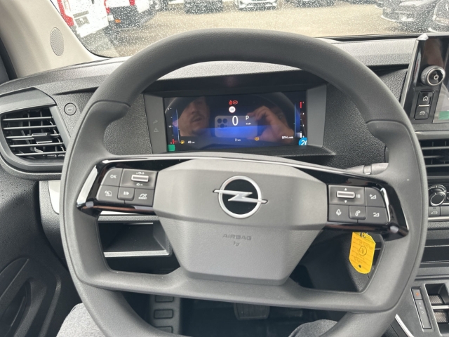 Fahrzeugabbildung Opel Vivaro Kasten Edition L3 2.0 D Apple CarPlay Android Auto Musikstreaming Rückfahrkam.