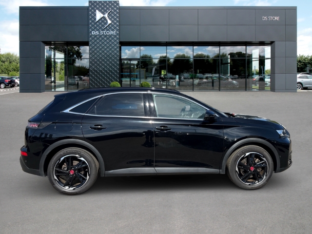 Fahrzeugabbildung DS Automobiles DS7 Crossback Performance Line+ PHEV Panorama Navi Soundsystem LED El. Heckklappe
