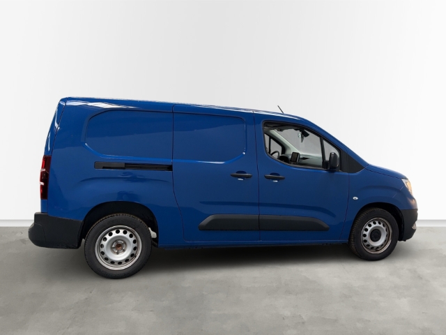 Fahrzeugabbildung Opel Combo E Cargo Basis erhöhte Nutzlast XL Apple CarPlay Android Auto Musikstreaming Fernlichtass. - mit KI generiert/bearbeitet