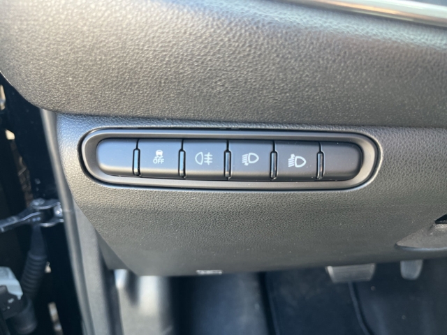 Fahrzeugabbildung Fiat 500e Navi Apple CarPlay Android Auto Klimaautom Fahrerprofil DAB Ambientebeleuchtung