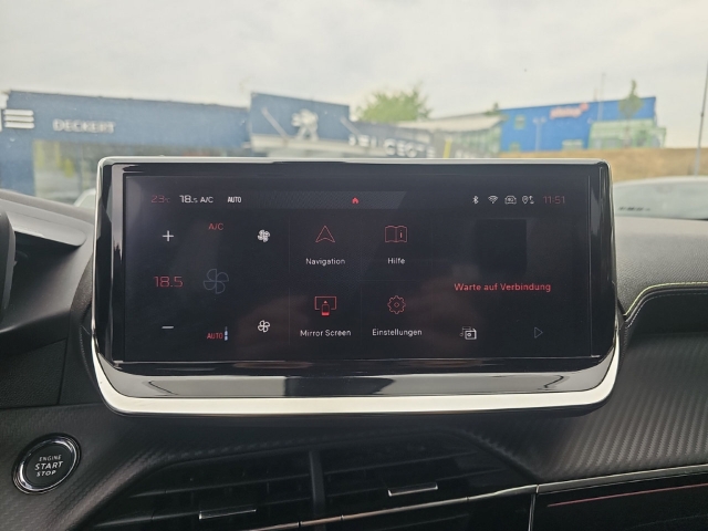 Fahrzeugabbildung Peugeot 2008 GT 1.2 PureTech Navi Leder Digitales Cockpit 360 Kamera LED ACC Apple CarPlay