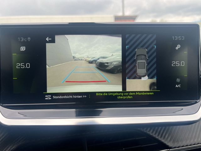 Fahrzeugabbildung Peugeot 2008 GT El. Panodach Navi Digitales Cockpit LED Klimaautom Fahrerprofil DAB Ambientebeleuchtung