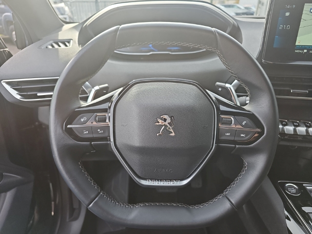Fahrzeugabbildung Peugeot 5008 Allure Pack 7-Sitzer Navi Digitales Cockpit LED 2-Zonen-Klimaautom DAB Ambientebeleuchtung