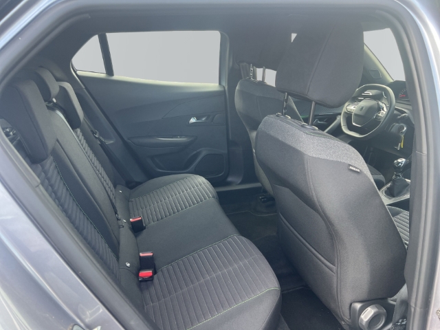 Fahrzeugabbildung Peugeot 2008 Active AHK-abnehmbar Navi LED SHZ Spurhalteass. Verkehrszeichenerk. Rückfahrkam.