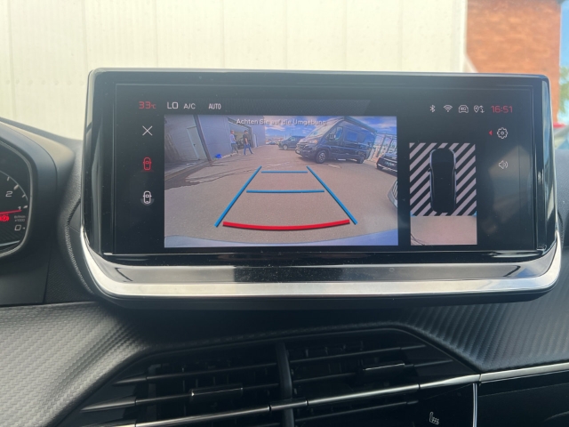 Fahrzeugabbildung Peugeot 2008 Active AHK-abnehmbar Navi LED SHZ Spurhalteass. Verkehrszeichenerk. Rückfahrkam.