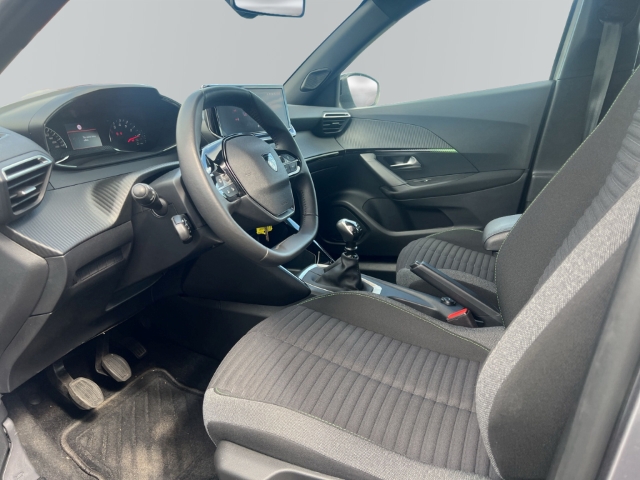 Fahrzeugabbildung Peugeot 2008 Active AHK-abnehmbar Navi LED SHZ Spurhalteass. Verkehrszeichenerk. Rückfahrkam.
