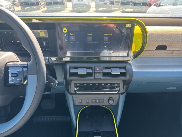 Fahrzeugabbildung Fiat Grande Panda 1.2 Hybrid , 100 PS La Prima, Automatik, Winter, NAV, RFK