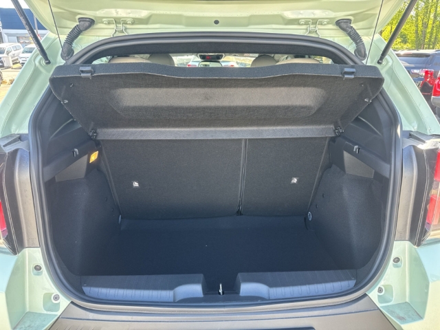 Fahrzeugabbildung Fiat Grande Panda 1.2 Hybrid , 100 PS La Prima, Automatik, Winter, NAV, RFK