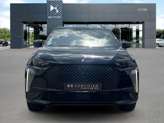 Fahrzeugabbildung DS Automobiles DS7 DS Performance Line Digitales Cockpit LED Klimaautom Ambientebeleuchtung
