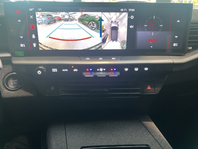 Fahrzeugabbildung Opel Grandland Ultimate Electric AWD HUD Focal Sound Panoramadach Navi Memory Sitze 360 Kamera