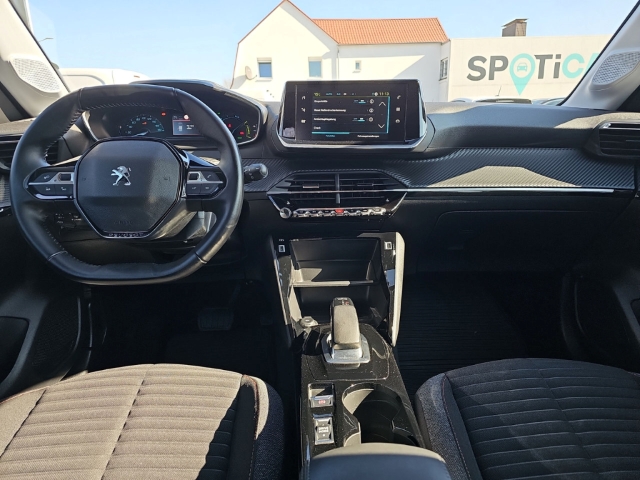 Fahrzeugabbildung Peugeot e-208 Active Pack Elektro LED Apple CarPlay Android Auto Musikstreaming DAB SHZ Spurhalteass.