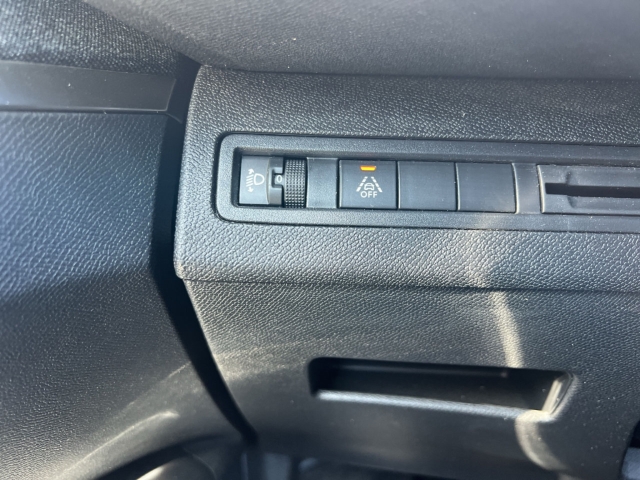 Fahrzeugabbildung Peugeot 5008 Allure Pack 7-Sitzer Navi Digitales Cockpit LED 2-Zonen-Klimaautom DAB Ambientebeleuchtung